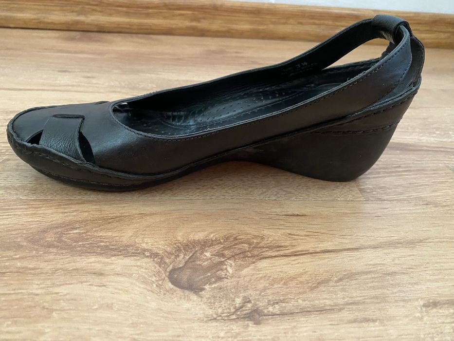 Sandale Clarks 35 piele naturala
