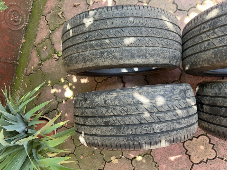 255 40 19 M+S Kumho set 4