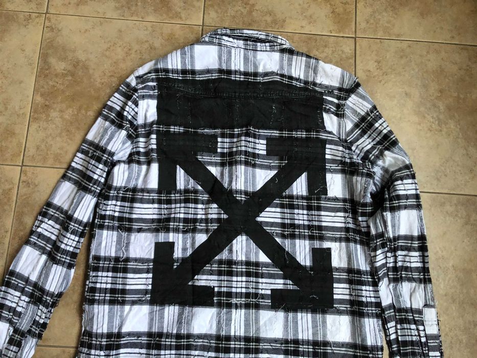Off White Distressed shirt L