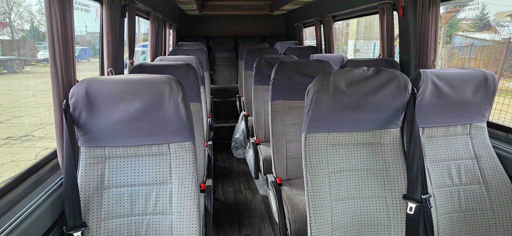 Microbuz  Mercedes Sprinter  19+1 locuri