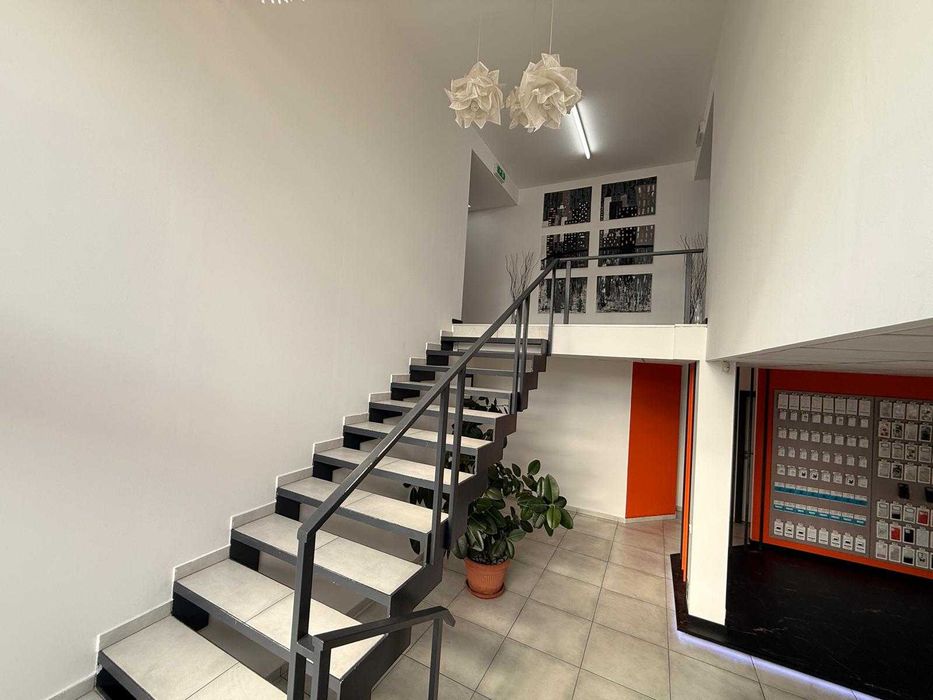 Proprietar inchiriez cladire P+1 birouri, depozit, teren 2.641 mp Timisoara