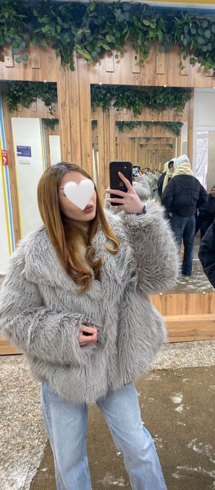 Продаю стильную шубу