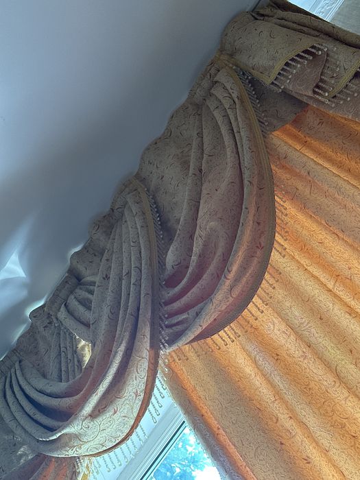 Шторы плотные,красивые