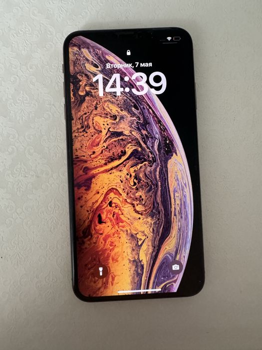Продаю IPhone XS Max!