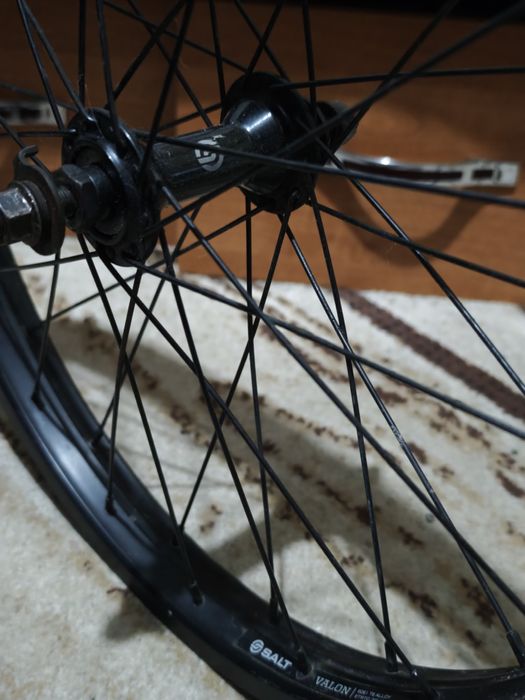 Запчасти на бмх срочно,много разных запчастей