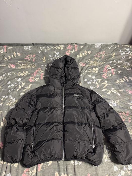 Продавам яке Dsquared2 16y