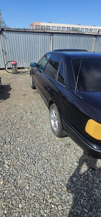 Продам Audi 100C4