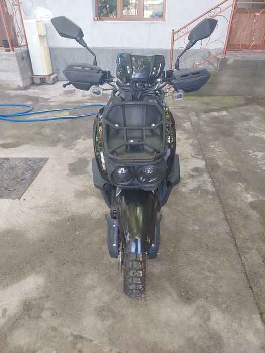 Sroʻchni sotiladi skuter Tank