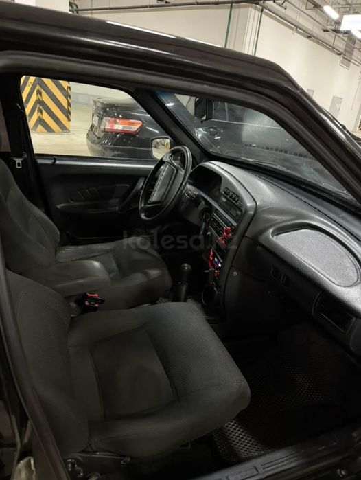 Автомобиль Ваз (Lada) 2114