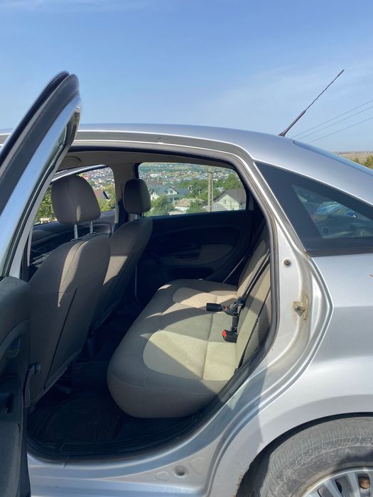 Fiat Linea 1.4 benzină 2011
