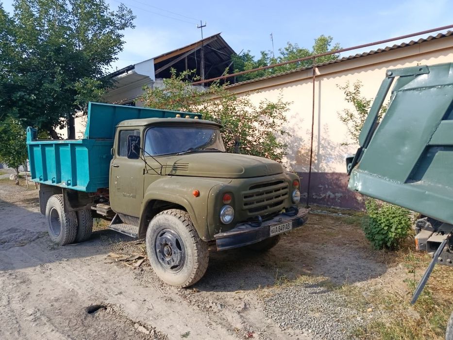 Zil sotiladi yili1 1989 bez dakmetham sotiladi