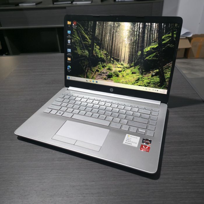 Hp laptop 14s.