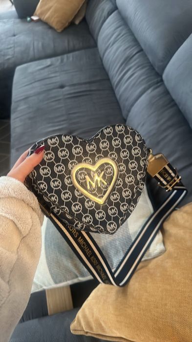 Оригинална чанта Michael Kors