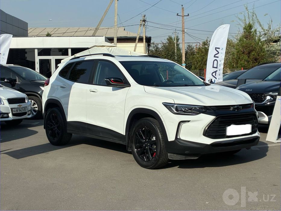Chevrolet Tracker Red line