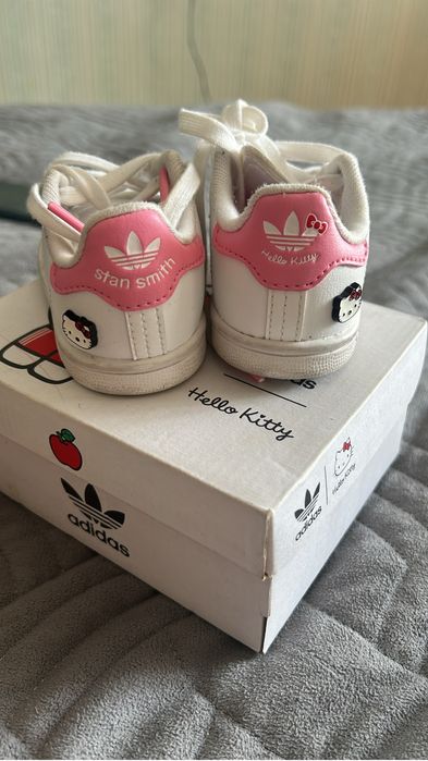 Оригинал Адидас.Серия Hello kitty