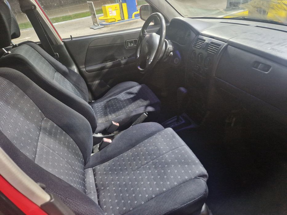 Daihatsu Sirion Automata motor Toyota