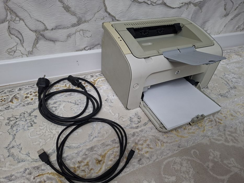 Принтер HP LaserJet P1005