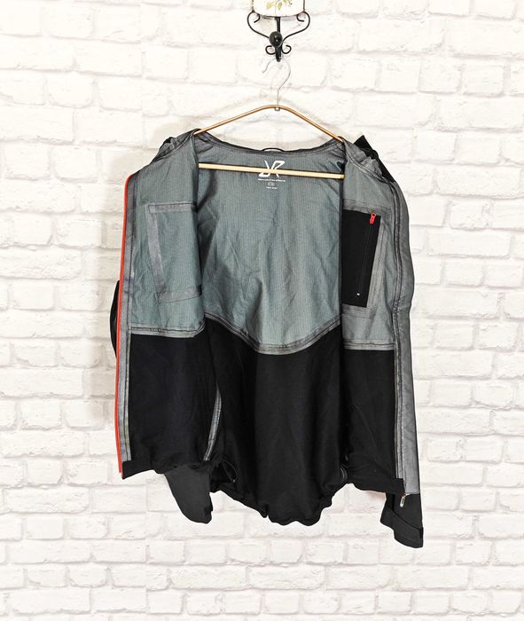 Revolution Race Hyper Jacket Мъжко яке с качулка размер L