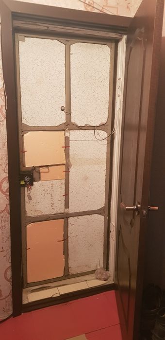 Входные двери продам