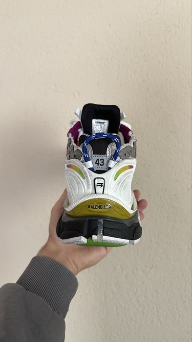 Balenciaga runners multi colour 44,45