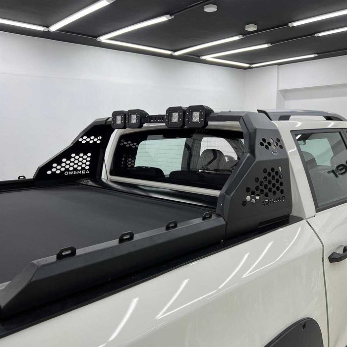 Rollbar cu proiectoare Toyota Hilux 2015+ AQM4WD