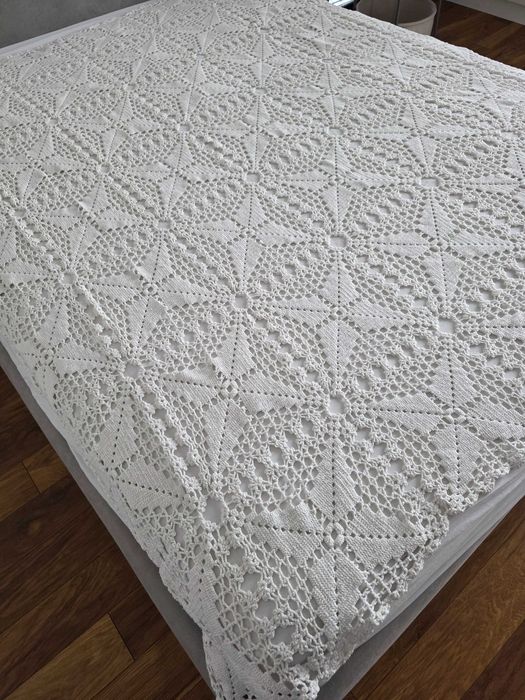 Покривала за спалня и маса