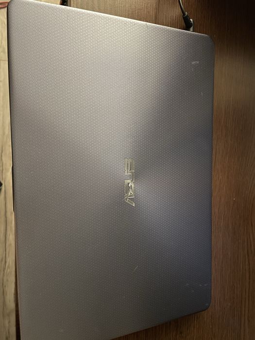 Laptop ASUS X505ZA 8GB RAM 1TB HDD 128 SSD