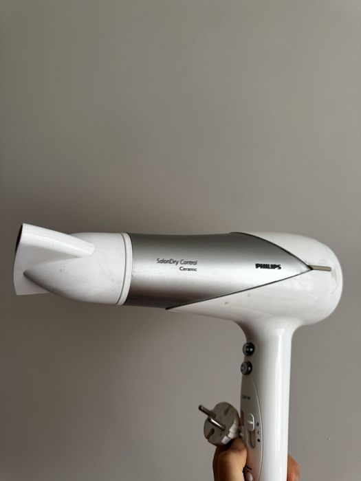 Фен Philips HP8183/00