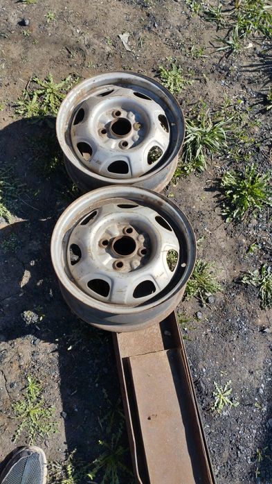 Продам два диска на митсубиси. Цена 12 000 за оба