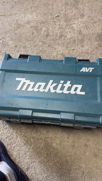 Vand roto percutor Makita si trusa de burghie si dalti