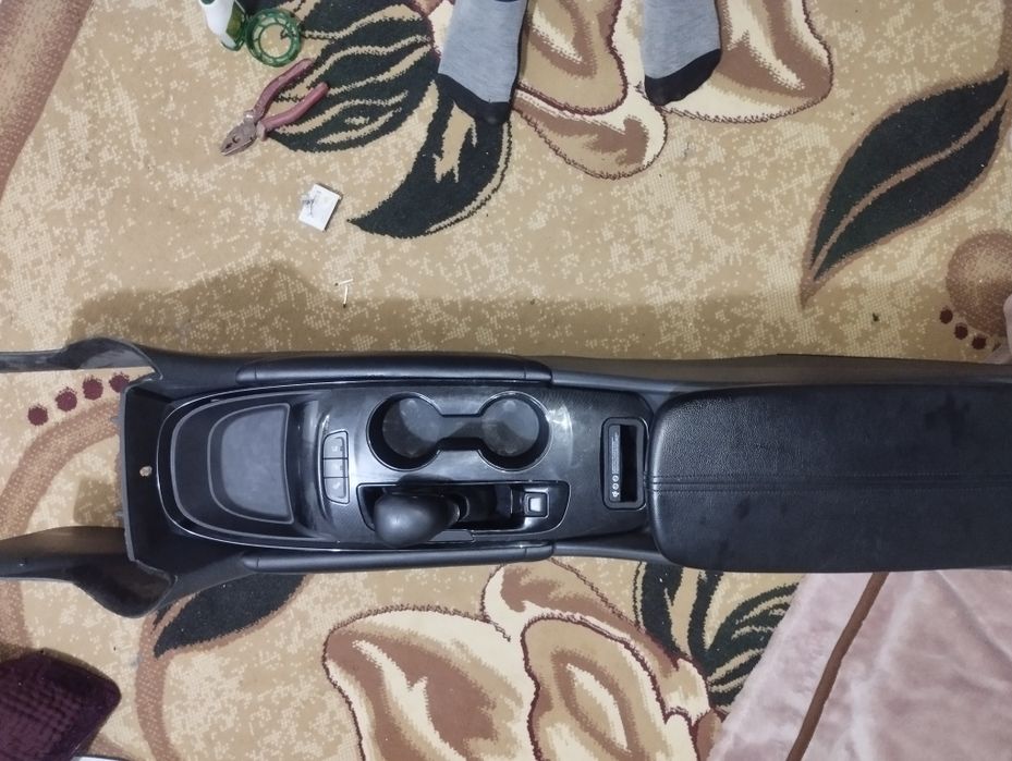 Cobalt va Malibu bar sotiladi