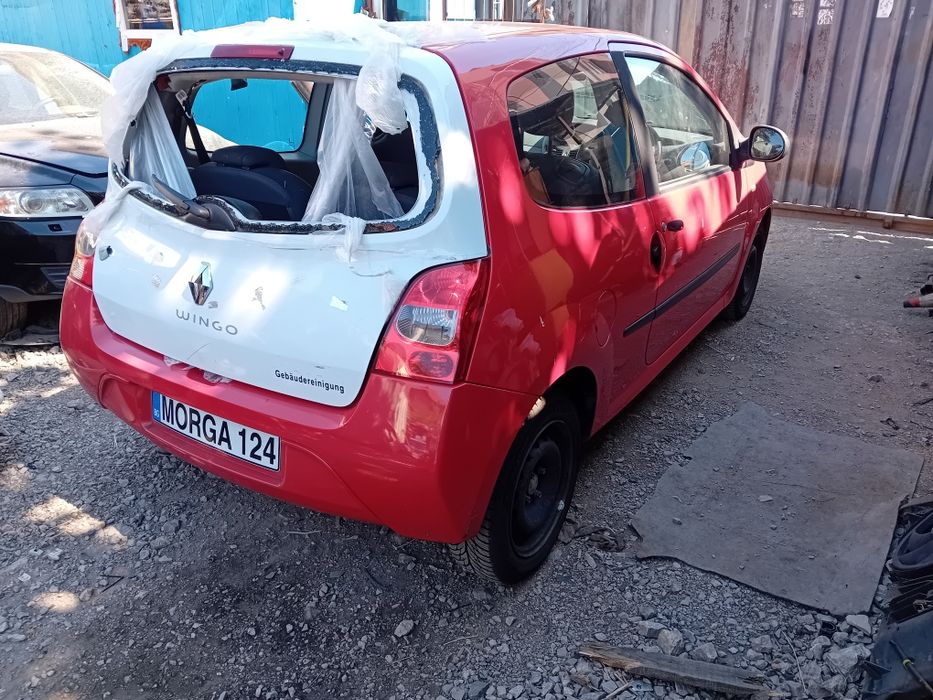 Renault Twingo на части