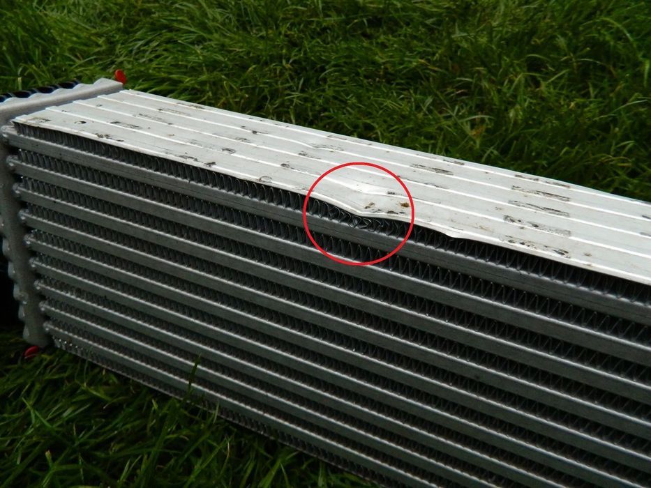 Radiator intercooler Audi A4, A5,A6, A7 , Porsche Macan, VW cod  8K0145805AC