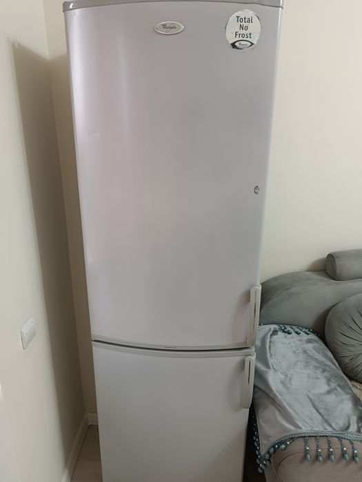 Холодильник whirlpool