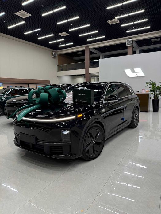 Черный цвет Lixiang L9 Ultra Restyling запас хода 1315 гарантия 3 года