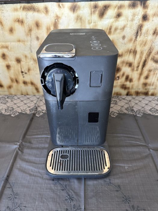 Aparat cafea delonghi cu capsule 150 lei