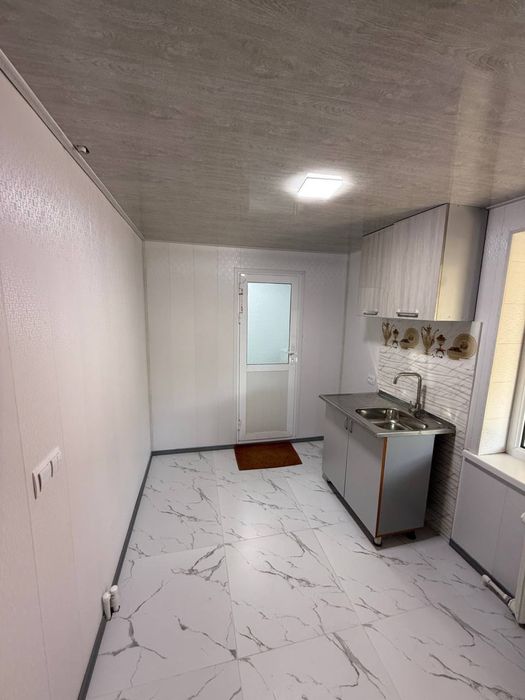 Паркентда 6 сотих ер сотилади — 4 хонали евроремонт уй