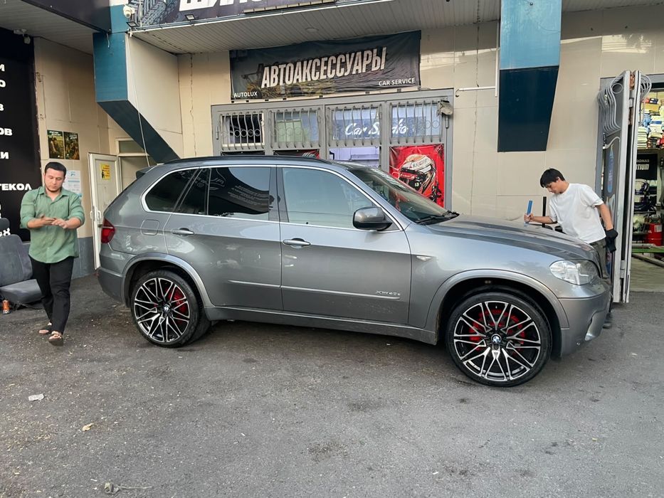 Диски от бмв g05