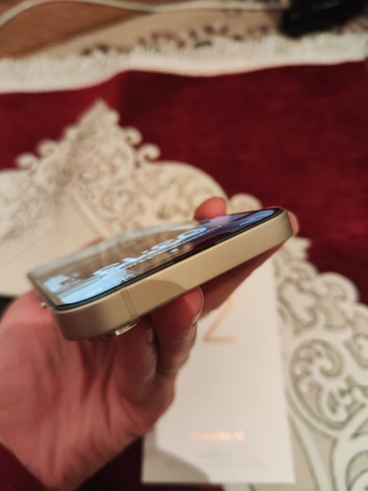 Айфон 13 идиал без ремонта