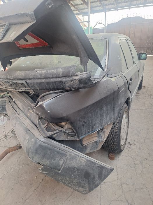 Продам мерседес 124