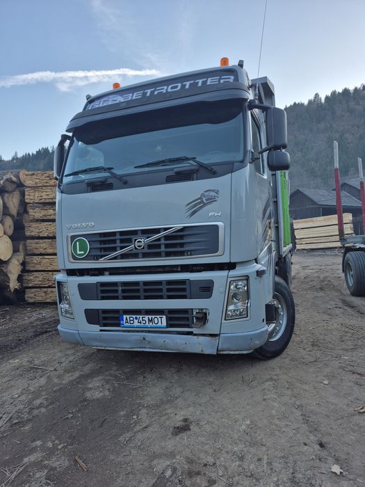 Vând  sau schimb camion volvo cu macara