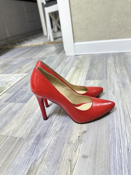 Продается туфли