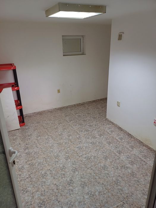 Дава се под наем Магазин в Левски - 30 кв.м за 193.8 € - Снимка #6