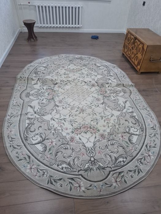 Ковёр овальный, 5000 тг.