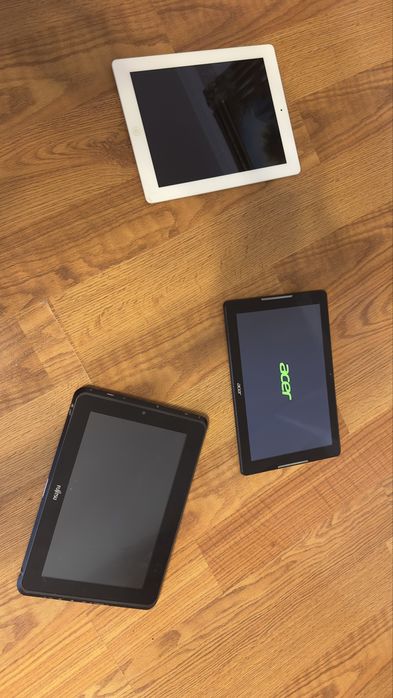 vand 3 tablete apple acer iconia one si fujitsu siemens