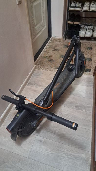 Ninebot Kickscooter F2 Pro