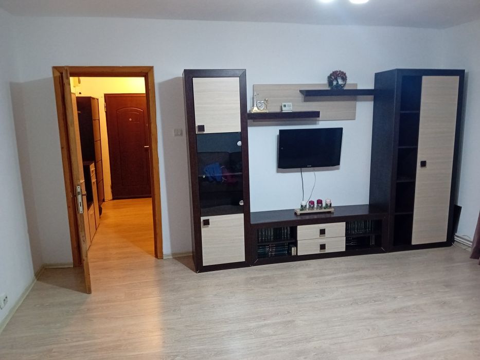 Apartament 2 camere de închiriat