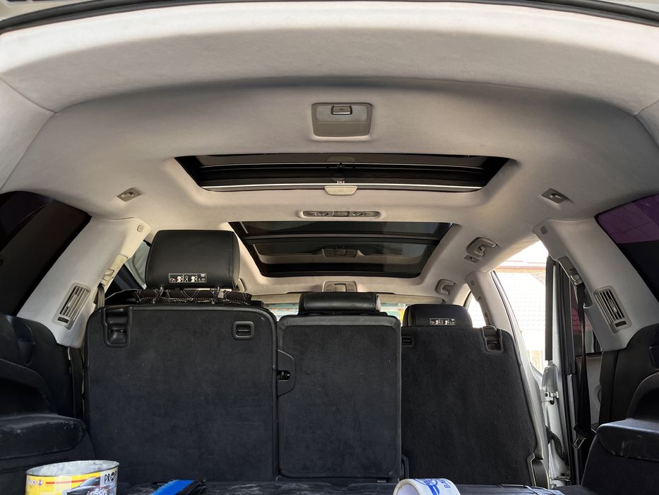 Перетяжка  потолка автомобилья