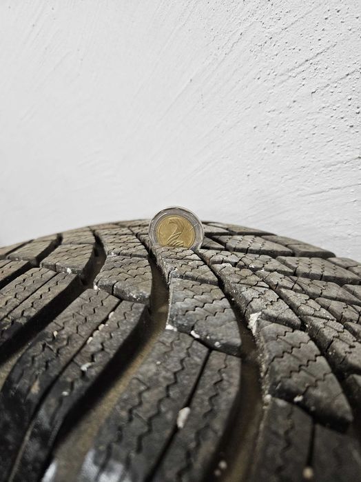 Продавам гуми с джанти.