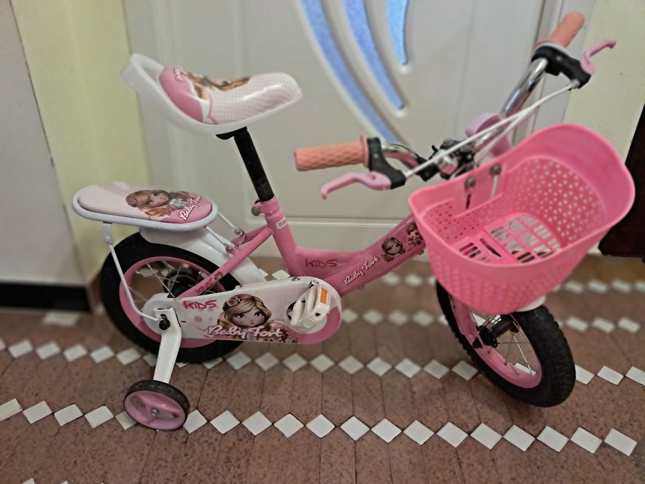 Bicicletă pentru fetițe. Baby Fort